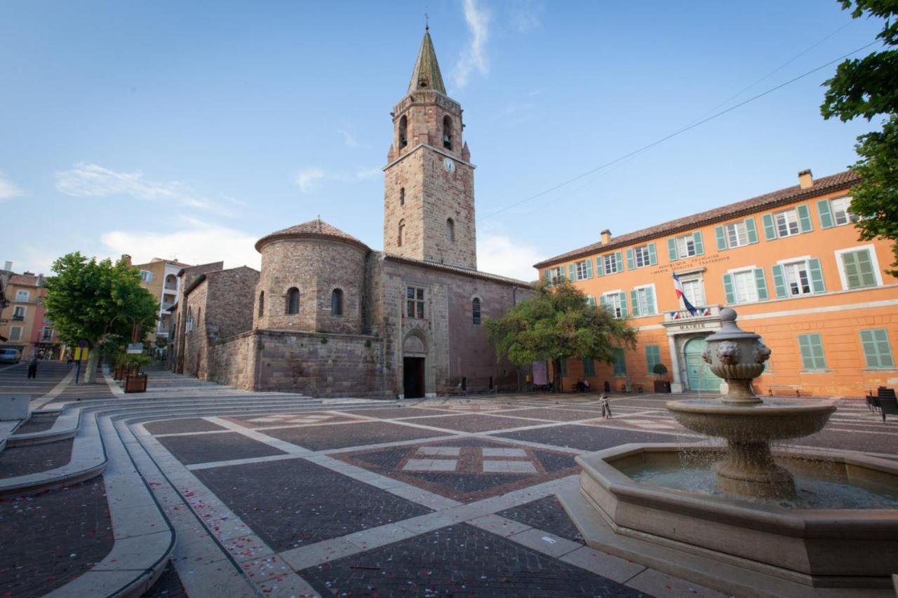 Sublime Studio Au Coeur Historique De Frejus Lejlighed Eksteriør billede