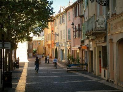 Sublime Studio Au Coeur Historique De Frejus Lejlighed Eksteriør billede